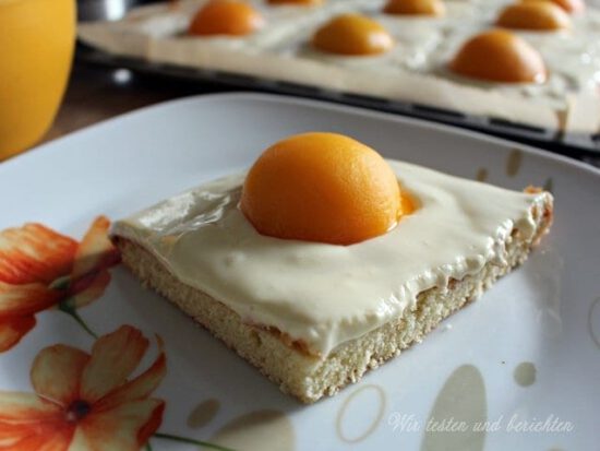 Spiegeleikuchen mit Schmand - leckeres Rezept zu Ostern