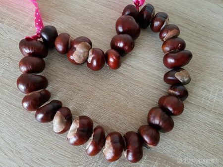 Bastelanleitung Herz aus Kastanien