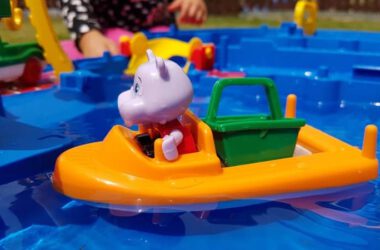 Hippo Spielfigur AquaPlay im Test-min