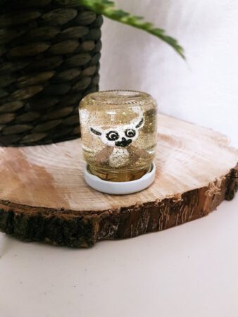 DIY Glitzerkugel mit Äffchen