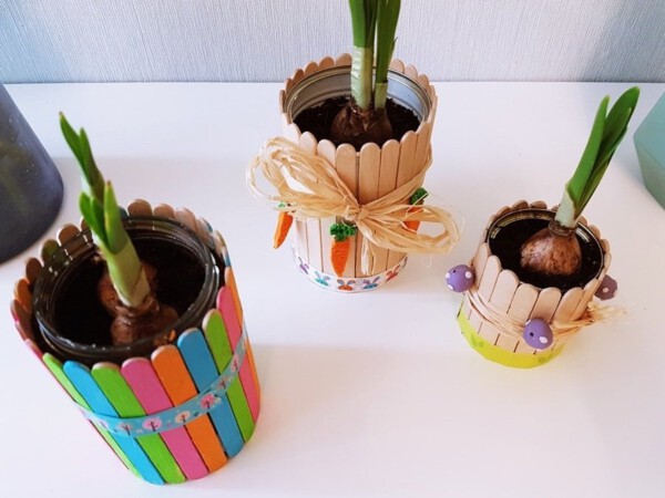 Bastelanleitung für Blumentopf aus Dosen und Eisstäbchen